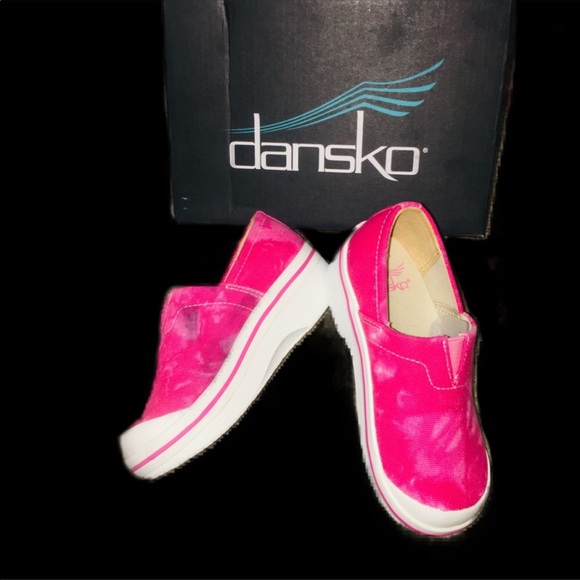 •❌•DANSKO | NIB | PINK TIE DYE Clogs • - Picture 6 of 8